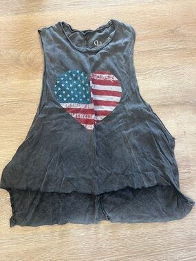 Brandy Melville Charcoal Muscle Tee with Distressed Flag Heart